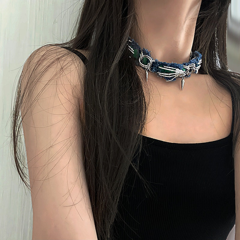 牛仔布哥特式choker--前卫的骷髅手设计